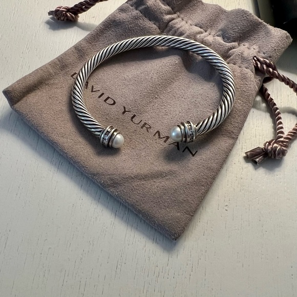 David Yurman Cable Bracelet in Sterling Silver with Pearls and Pavé Diamonds - Picture 2 of 2